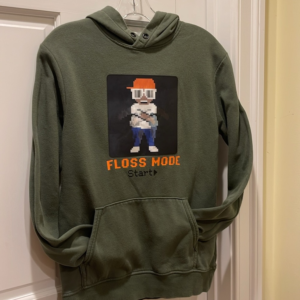 H&M Floss Mode Kids hoodie sweatshirt. Size Kids Size Large.
